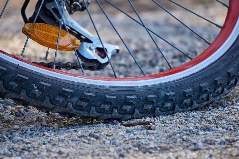 28mm tires on gravel